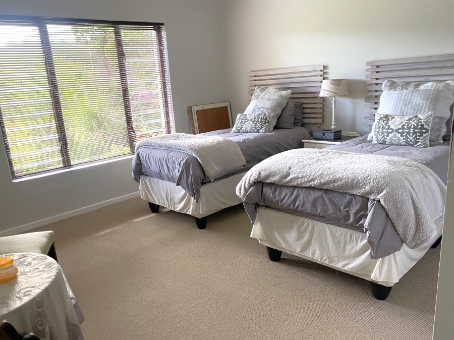 2 Bedroom Property for Sale in Hunters Home Western Cape